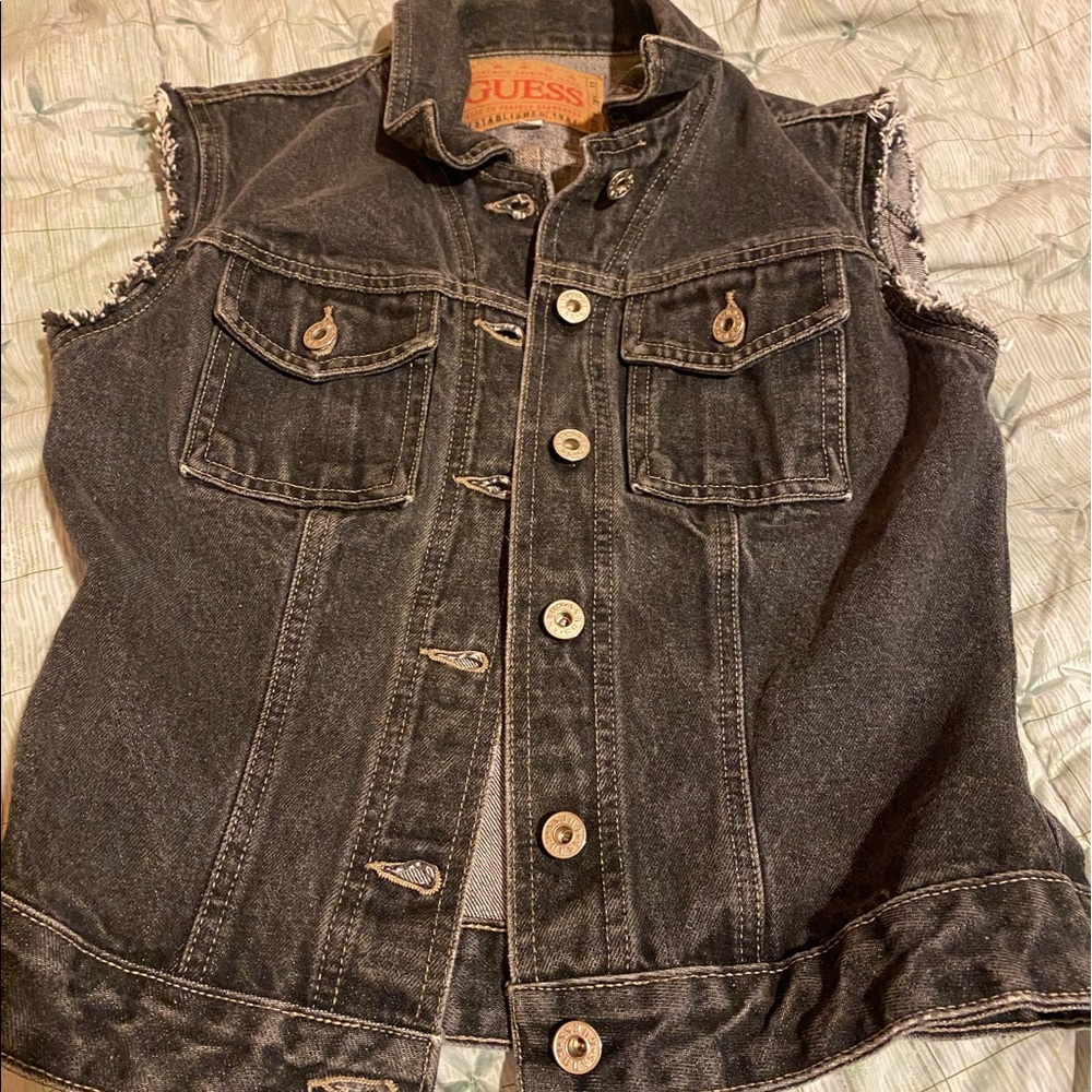 Kid’s Guess jean vest size medium